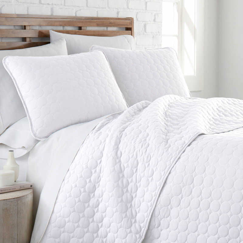 Bright White King Microfiber Quilt Set with Pillow Shams