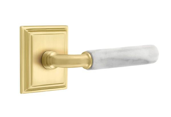 Mortaise intérieure Emtek Select avec rosette Wilshire et tige R-Bar, levier en marbre blanc, Gauche, Laiton satiné