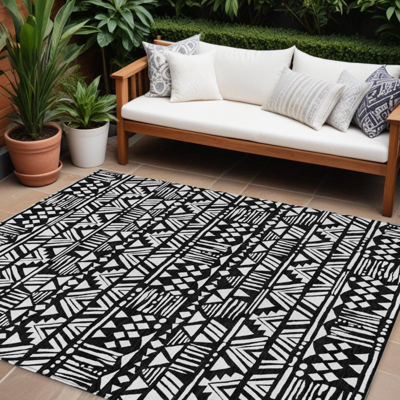 Tapis intérieur / extérieur noir et ivoire lavable 10 pi x 14 pi Southwestern