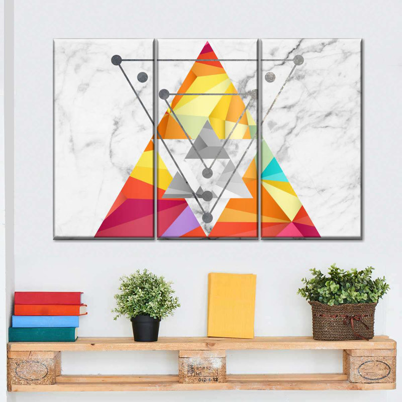 Ensemble de 3 pièces abstraites à motif géométrique triangulaire sur toile par Jonathan A., H 24 po x l 38 po x P 1,25 po