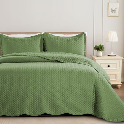 Embossed Microfiber King Coverlet Set – Oversized, Soft & Dust-Resistant, 3-Piece