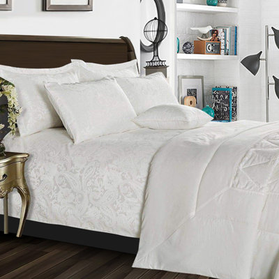 Gaddis Geometric Shapes Bedspread