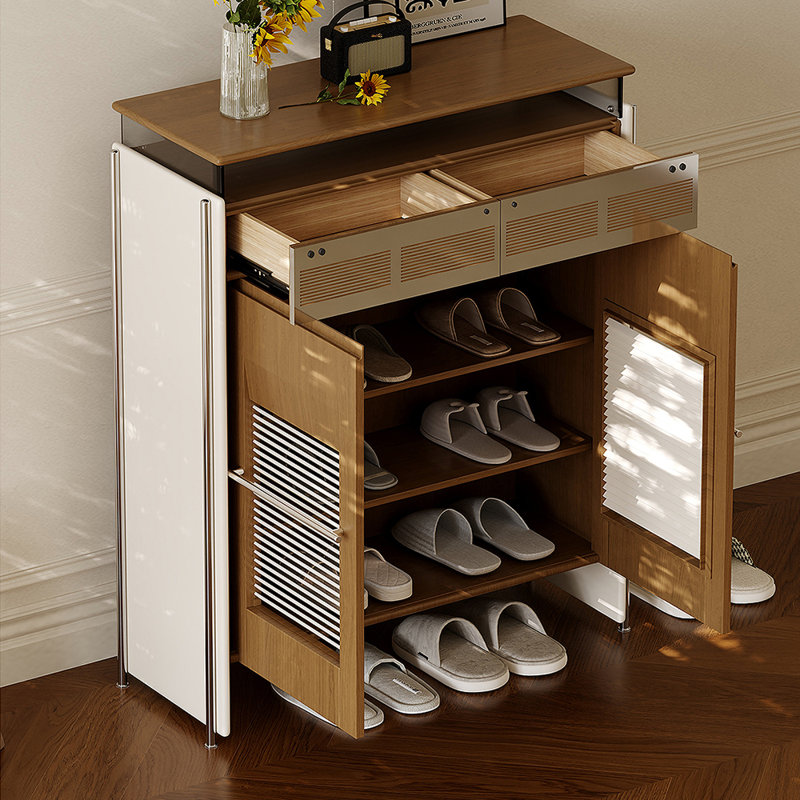 Petit range-chaussures rétro de style italien