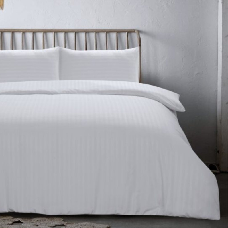 Microfiber No Pattern Duvet Cover Set with Pillowcases, Double Duvet Cover + 2 Standard Pillowcases, White