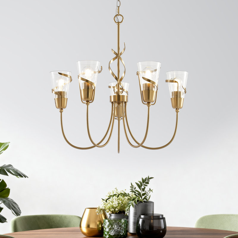 Lustre doré classique / traditionnel à 5 lumières avec abat-jour en verre
