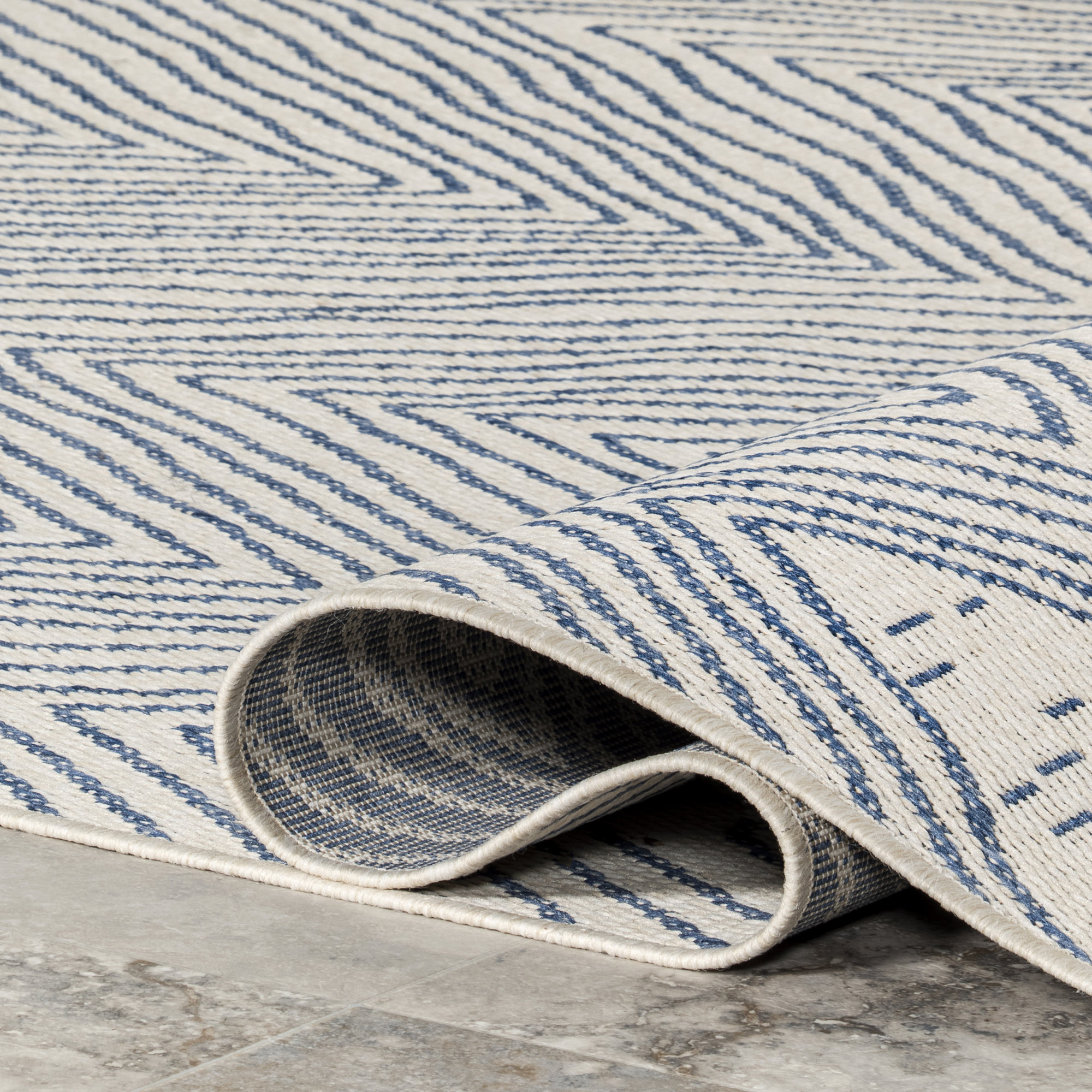 Dunham Abstract Indoor/Outdoor Area Rug for Living Room Patio Deck Front Porch Kitchen, Blue/Ivory, Oval 5' x 8'