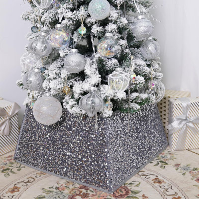 Bilus Tree Skirt