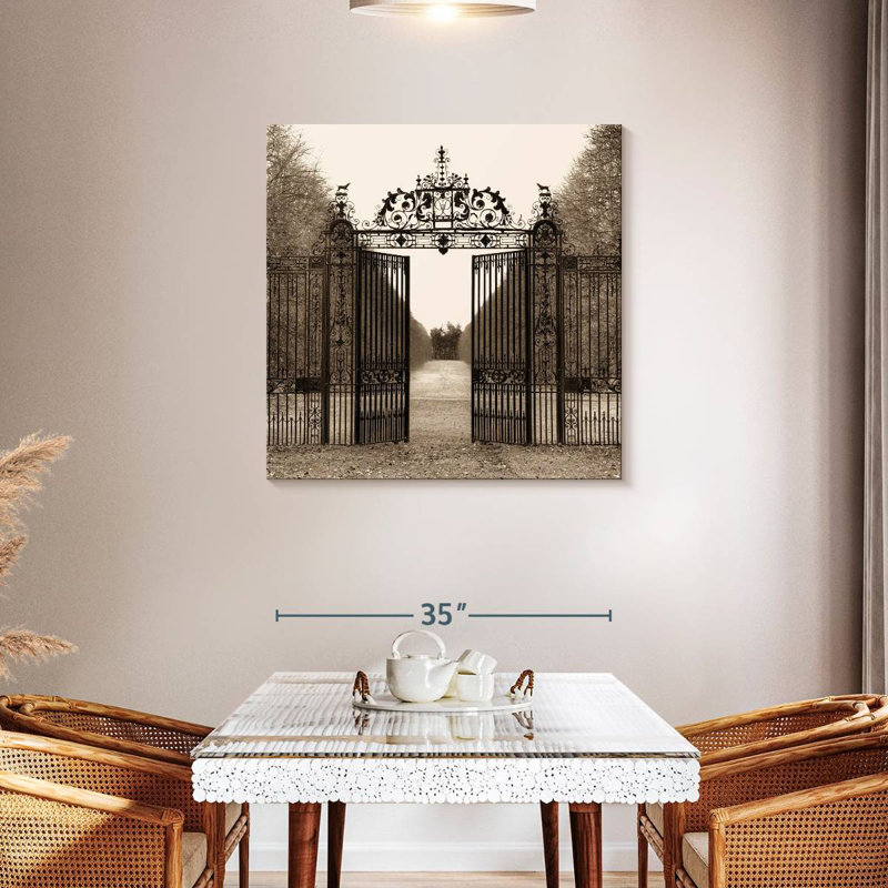 Lilie Hampton Gate, 36" H x 36" W