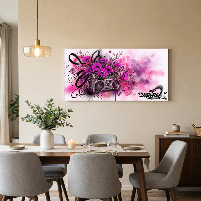 Art mural sur toile Graffiti Boombox débordant de fleurs roses, 40“W x 20”H