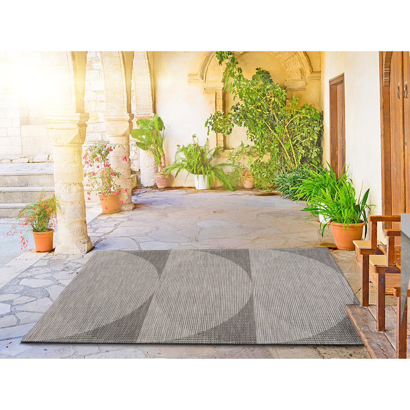 Jaylah Geometric Indoor / Outdoor Area Rug, Rectangle 130 x 190cm