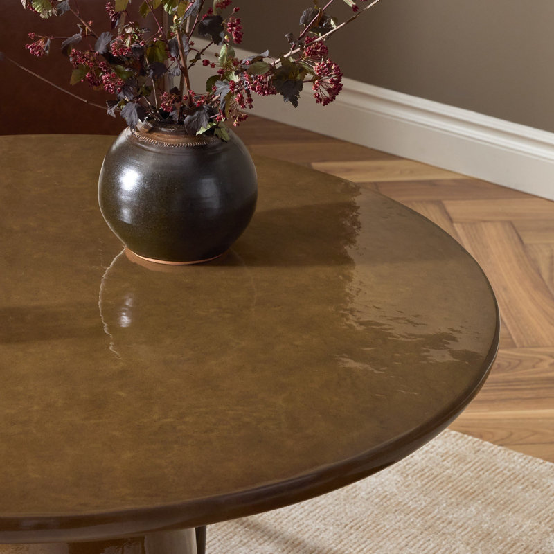 Round Pedestal Dining Table