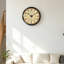Horloge murale ronde vintage noire