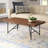 Table basse Winschoten Live Edge, noyer clair