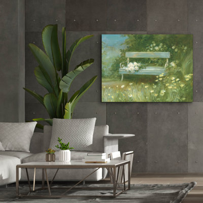 «Garden Bench With Rose Bouquet» par Danhui Nai, art mural sur toile