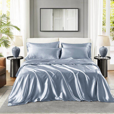 6 Pcs Blue Satin Queen Luxury Sheet - Wrinkle , Helps Keep Hair Soft, Includes 1 Flat, Fitted And 4 Pillowcases, Soft Texture,