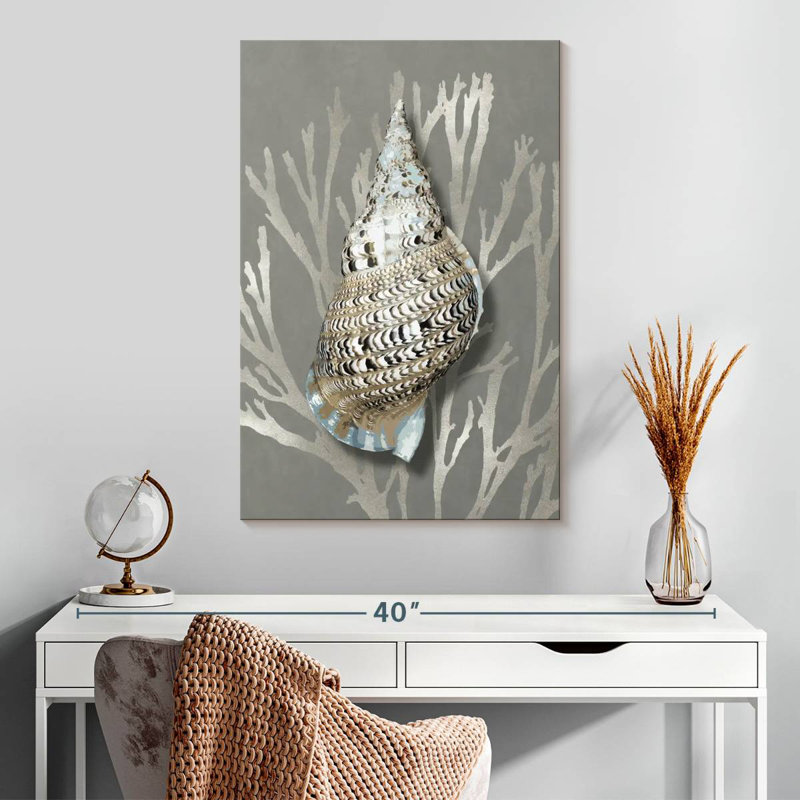 Shell coral silver on gray i Aletra, H 30 po x l 20 po