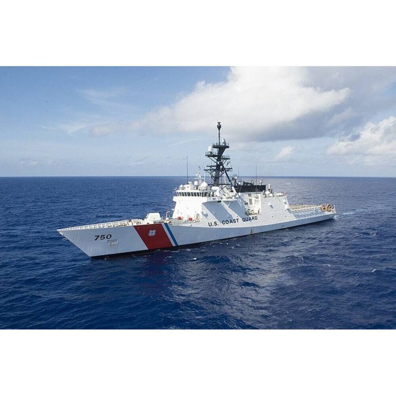 Maquette de bateau USCGC Bertholf WMSL-750, H 10 po x l 30 po x P 5 po