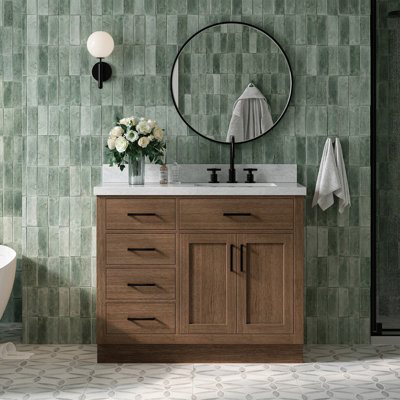 Meuble-lavabo simple en bois massif Tidworth de 42 po avec plateau en marbre de Carrare de 1,5 po