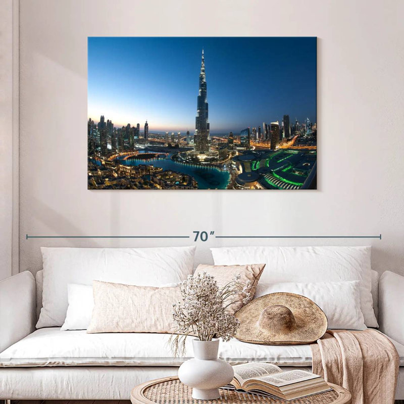 Nicci, Opulence de la ville de Dubaï, H 30 po x l 45 po