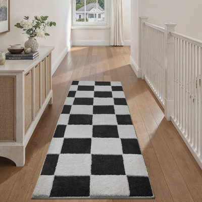 Black & White Jacquard Checkerboard Area Rug With Non-Slip Backing