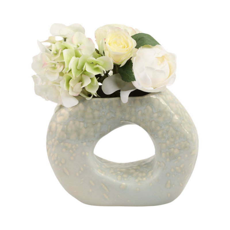 Vase en faïence de poterie avec motif sculptural creux pour les arrangements floraux et la décoration intérieure