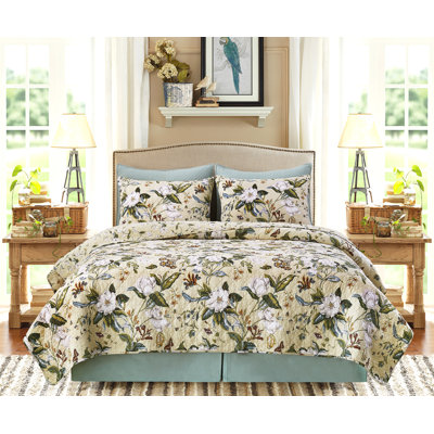 Garden Images Quilt Set