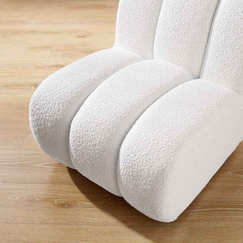 Fareeha  25.2'' W Swivel Upholstered Accent Chair, Off White Lambwool