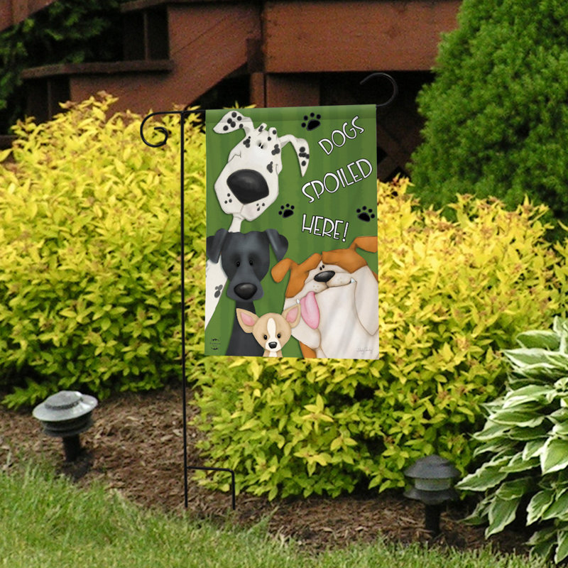 Drapeau de jardin pour chiens gâtés