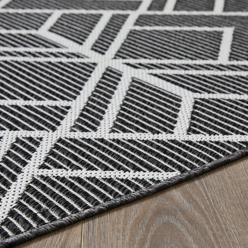 Annie-Jane Washable Geometric Indoor Rug, Rectangle 2' x 3'