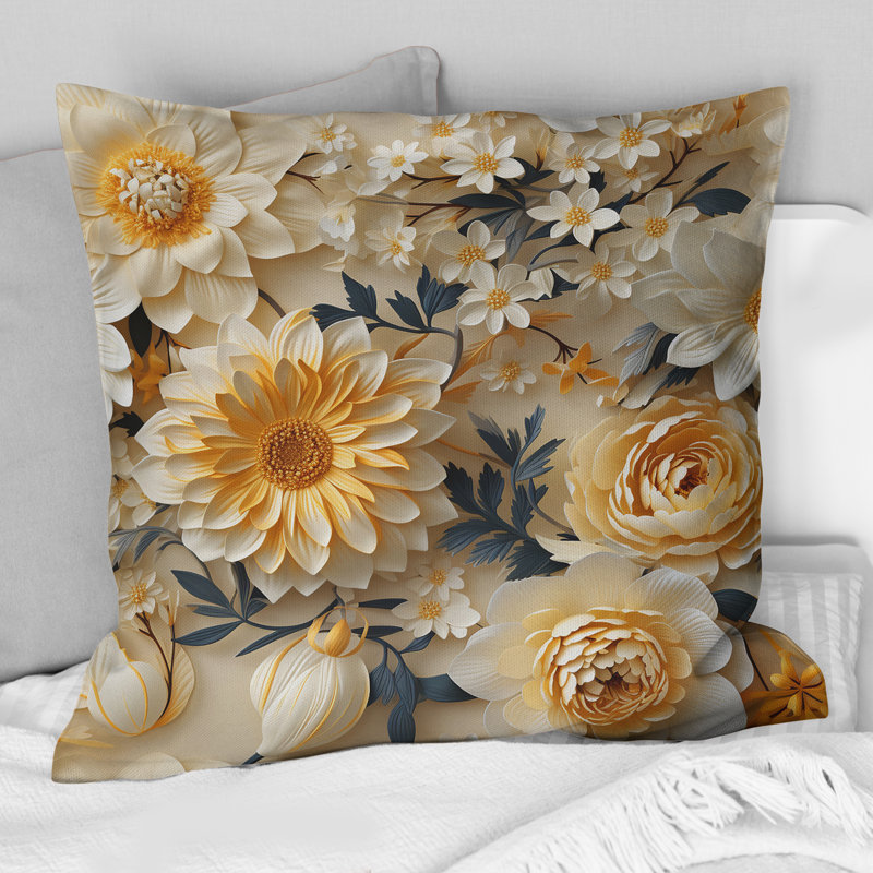 Crème délicate dentelle Flower Botanics III - Coussin décoratif imprimé floral, H 16 po x l 16 po
