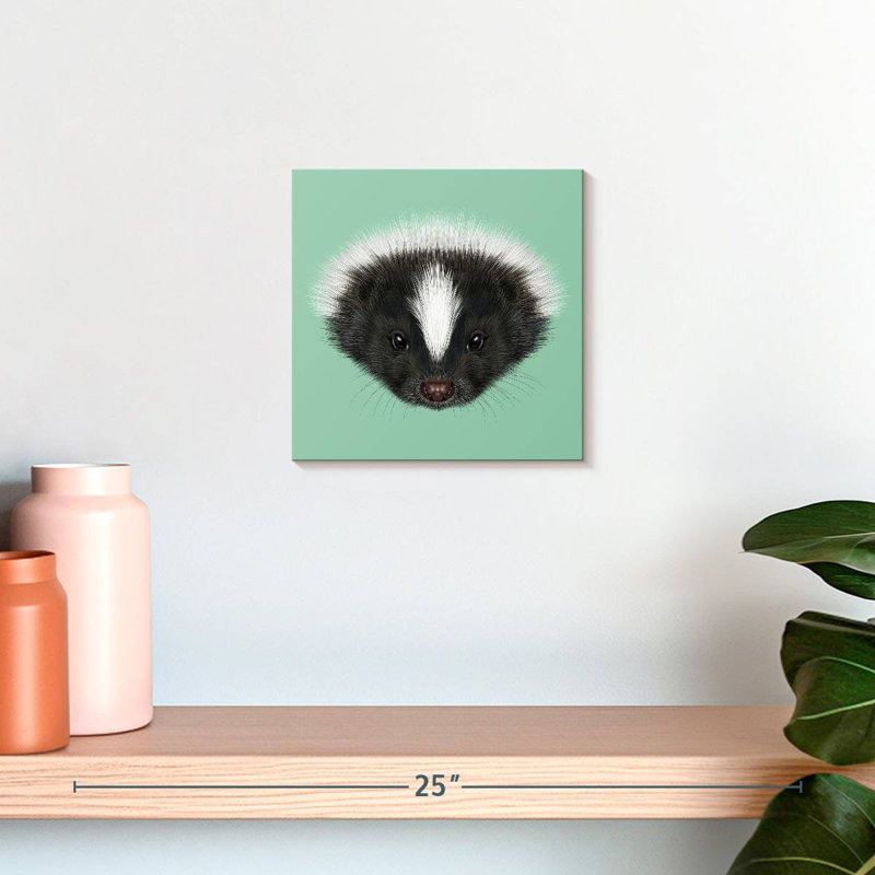Crowle Skunk Head, 10" H x 10" W