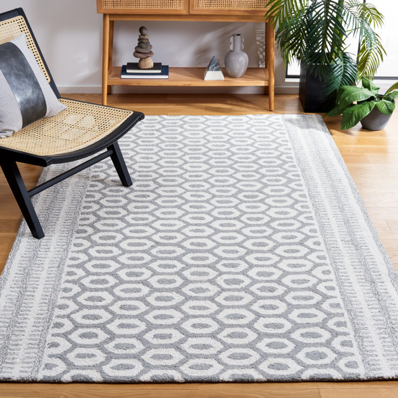 Helwart Hand Tufted Performance Rug, Rectangle 5' x 8'