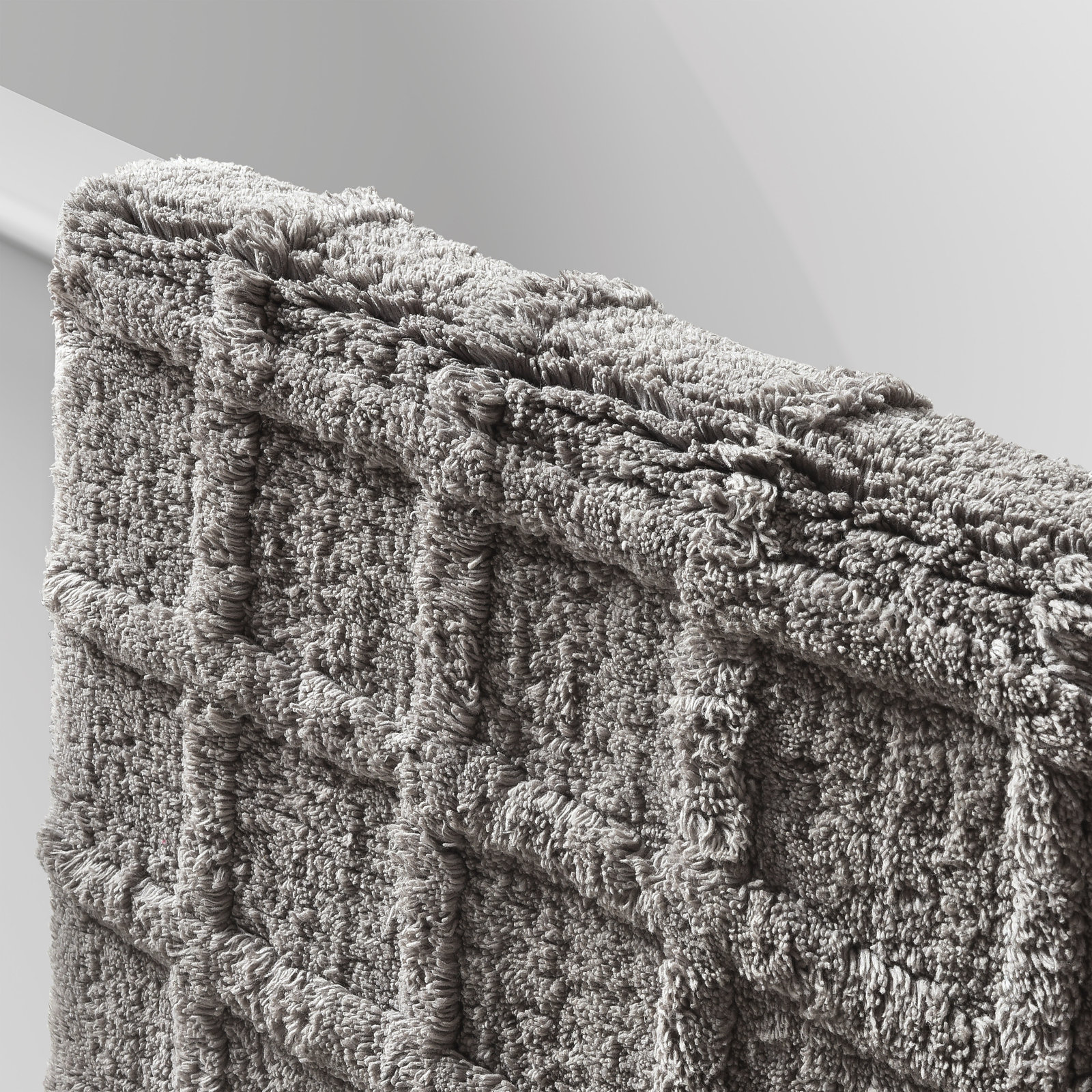 Carter Bath Rug, Gray