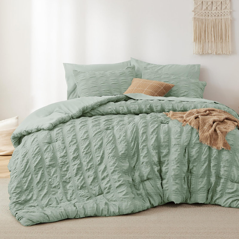 Bedsure Bed in a Bag Queen - 7 Pieces Plaid Seersucker Bedding Comforter Sets, Soft Lightweight Sage Green Boho Bed Set with Comforters Queen Size, Sheets, Pillowcases & Shams