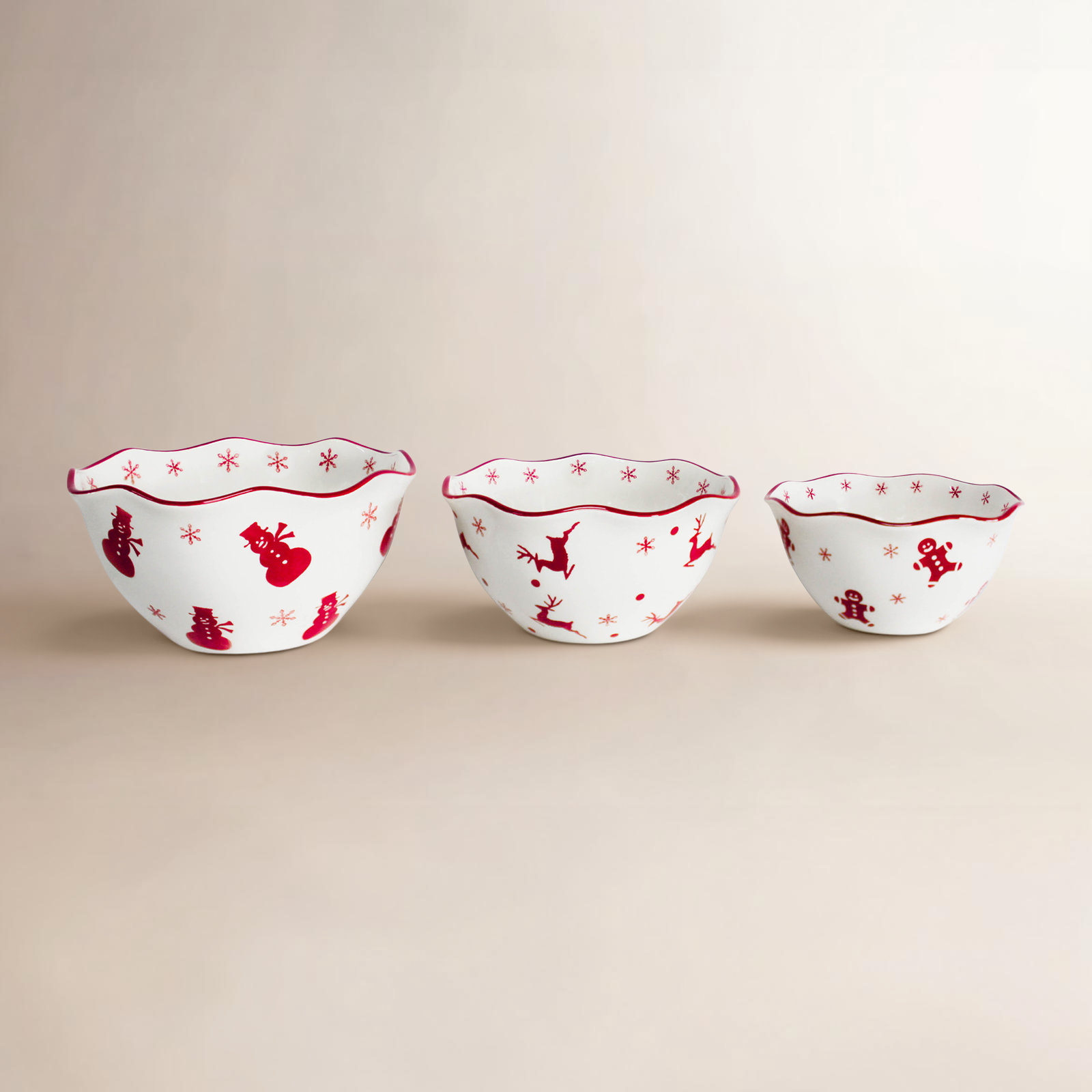 Winterfest 3-Piece Ceramic Nut Bowl Set