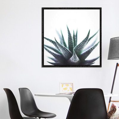 Green Topaz Plant by 83 Oranges - Gallery-Wrapped Canvas Giclée on Canvas