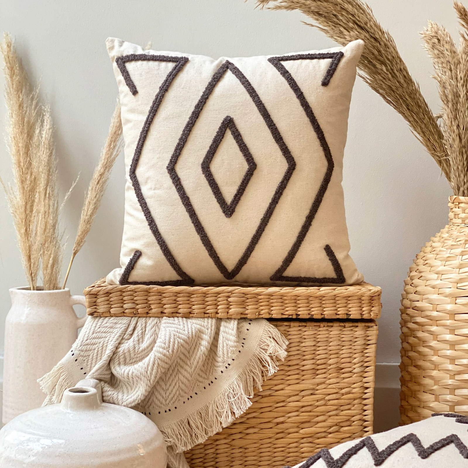 Jamaria Indoor/Outdoor Throw Pillow