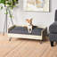 Lit pour chien noir et gris en bois d'inspiration moderne de style Mid-Century avec lit pour animaux de compagnie et matelas pour un repos relaxant