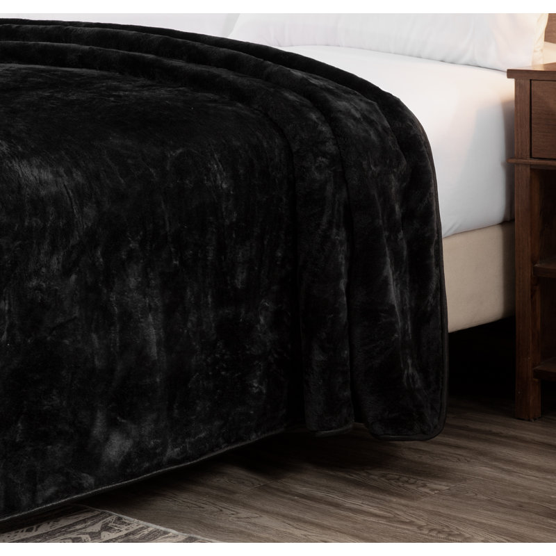 Heavy Single Ply Korean Style Mink Blanket, Black, 106" L x 92" W