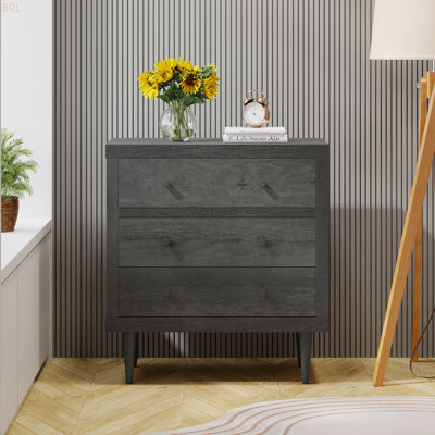 Commode à tiroirs nordiques