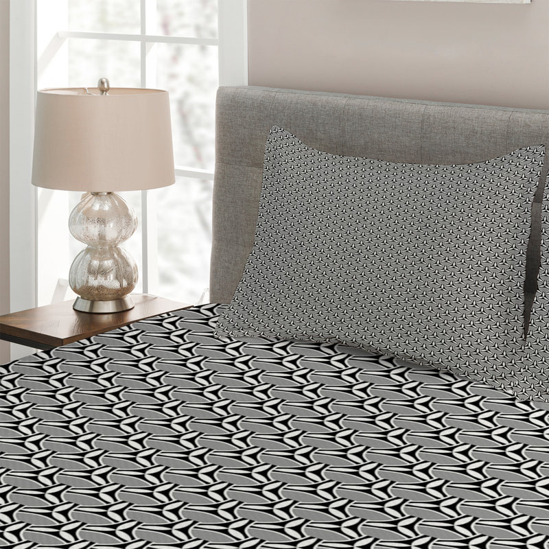 Modern & Contemporary Polyester Geometric Shapes Coverlet, King Bedspread + 2 Shams