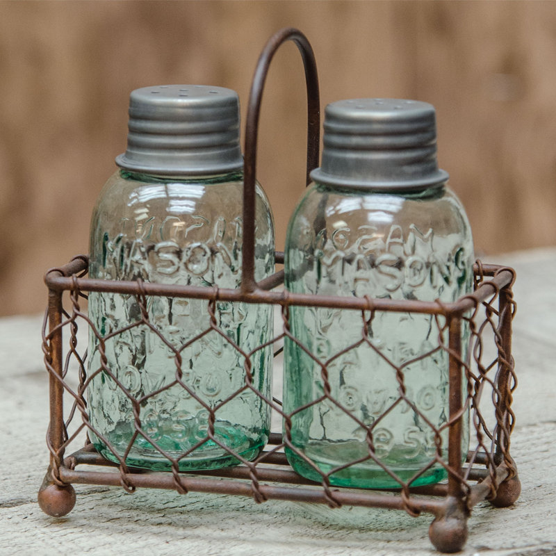 Chicken Wire Caddy W/Shakers