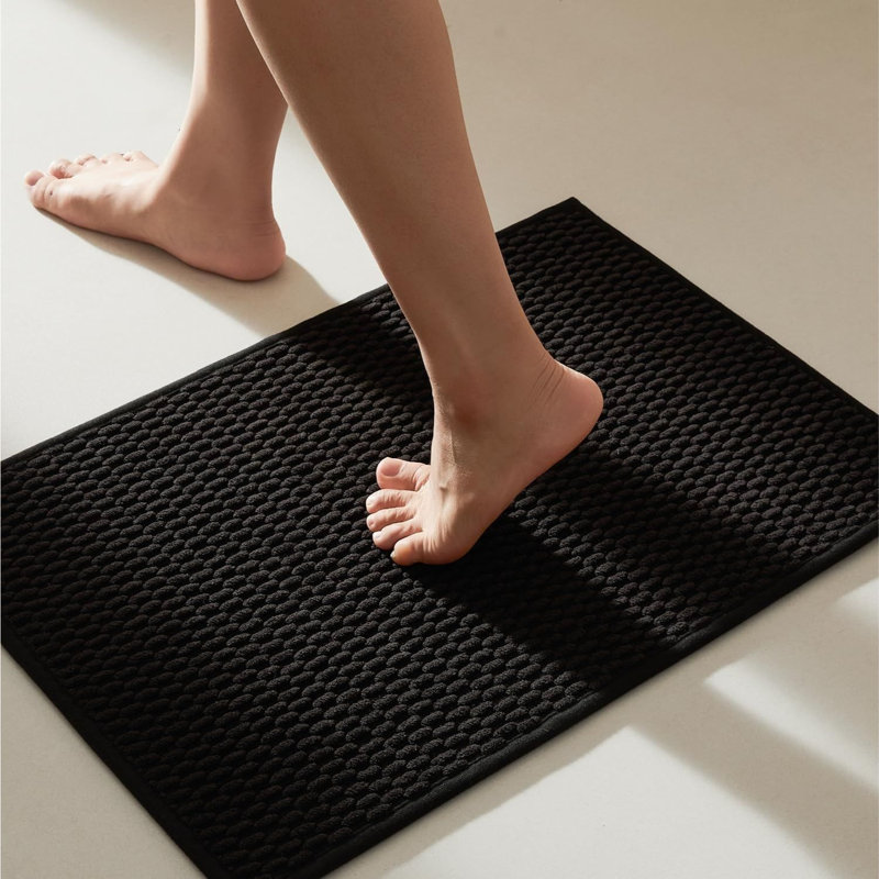 Tapis de bain antidérapant à séchage rapide 16 po x 24 po noir