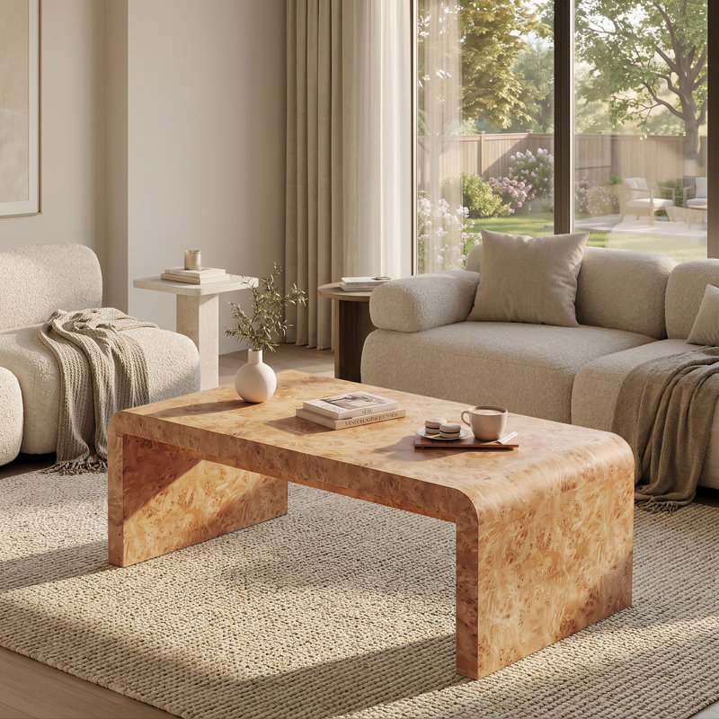 Table basse de 120 cm (47,3 po) avec finition en loupe de bois, bords incurvés et motif clair., Brown