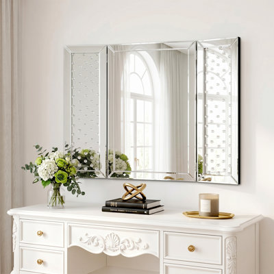 Miroir de coiffeuse à trois volets, miroir de maquillage mural / de table argenté 35,4 po x 27,5 po avec incrustation de diamant concassé, miroir pliable à 3 voies pour la chambre à coucher, le vestiaire et la salle de bain