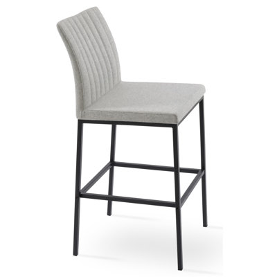 Zeyno Metal Bar & Counter Stool