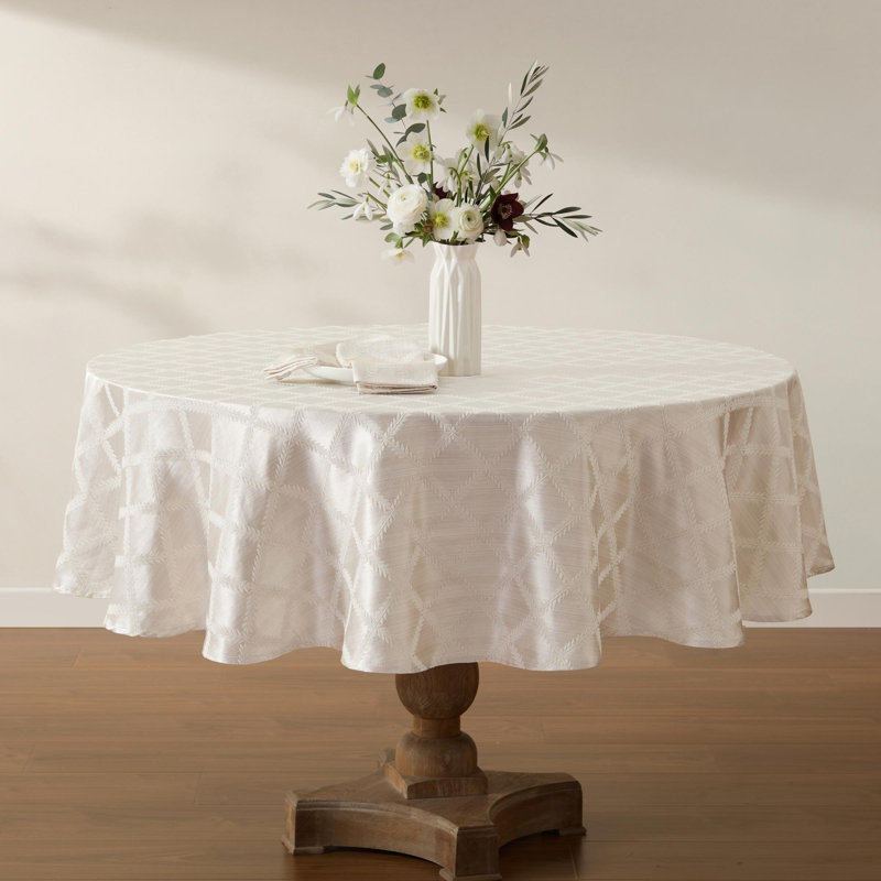 Lenox Laurel Leaf Damask Tablecloth, 90" Round, Platinum