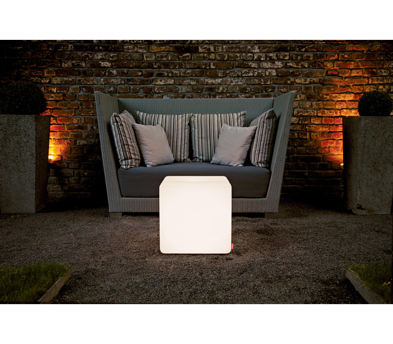 Ailep End Table, White