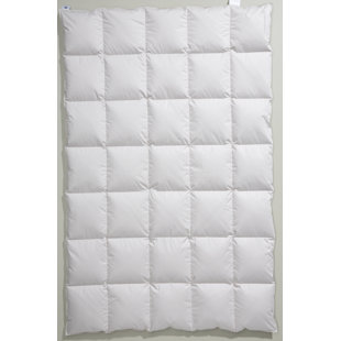 Golf Von Alaska Light Warming Down Alternative Comforter