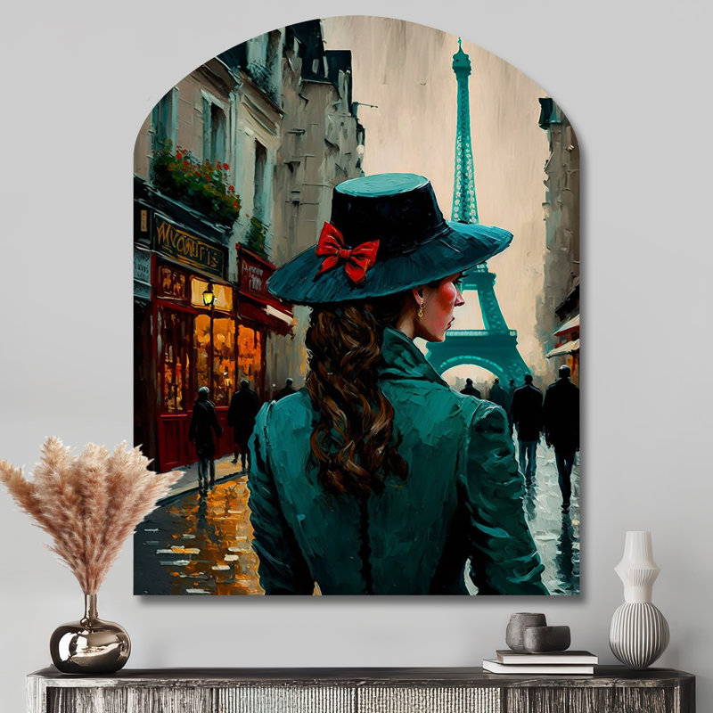 «Young Stylish Lady In Paris - French Landscape Shape», art mural asymétrique, H 43 po x l 33 po